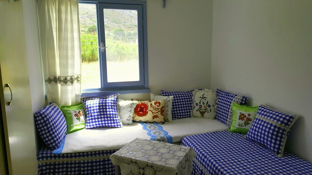 Lipsos Hotel Yeniliman Exteriér fotografie