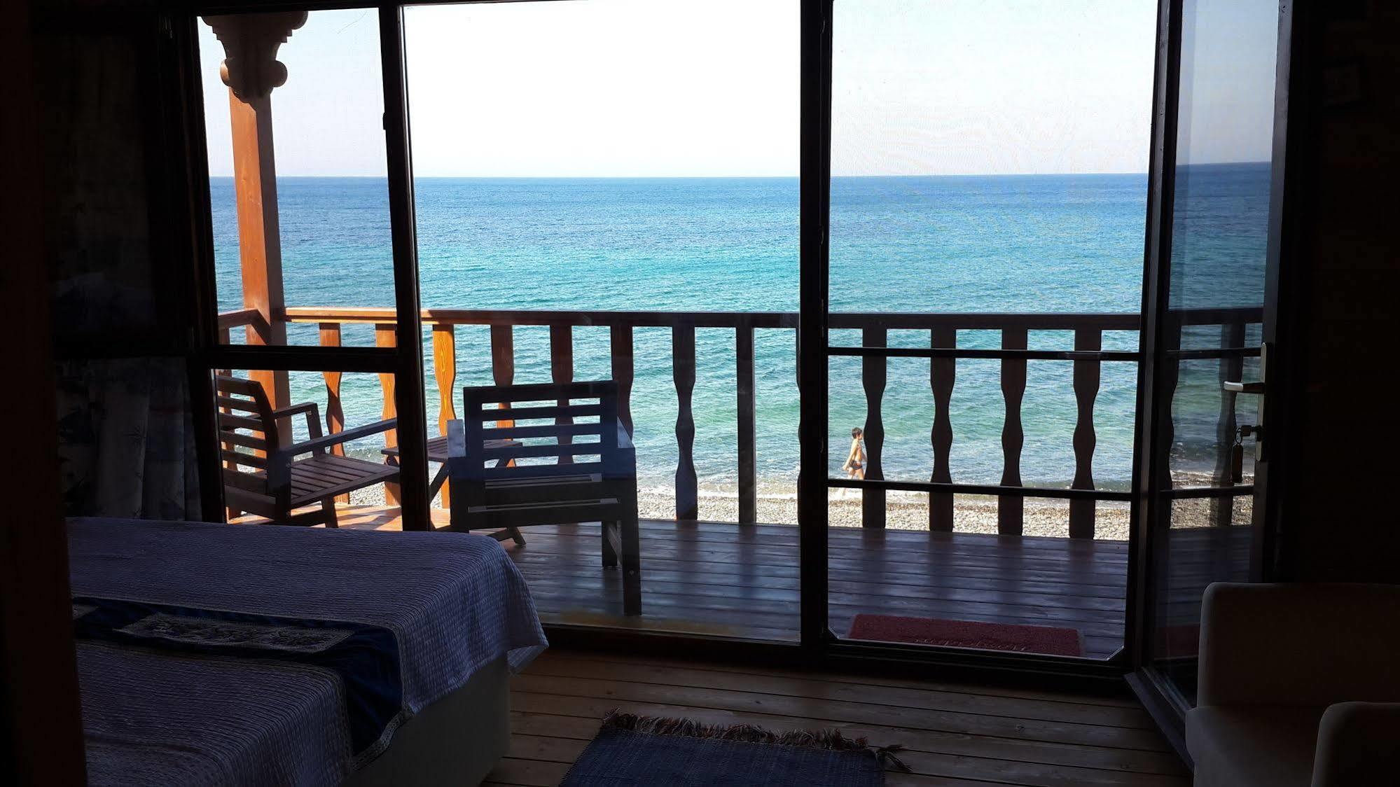 Lipsos Hotel Yeniliman Exteriér fotografie